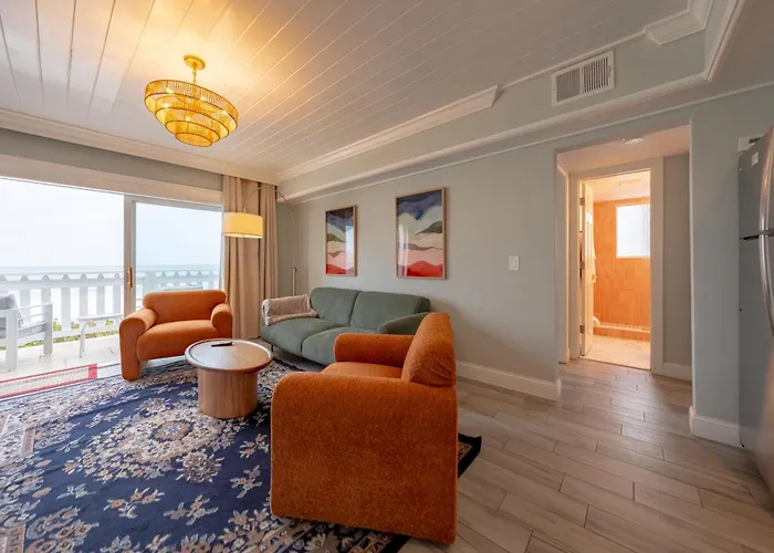Emerald At Belleair Club Apartment