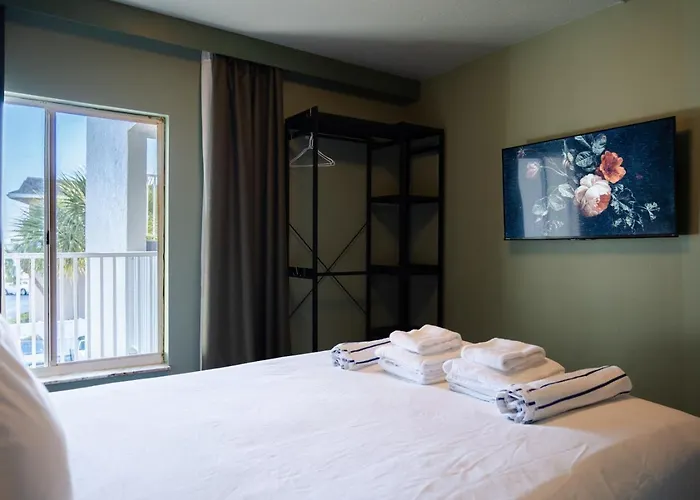 Holiday home Emerald Residences Of Belleair